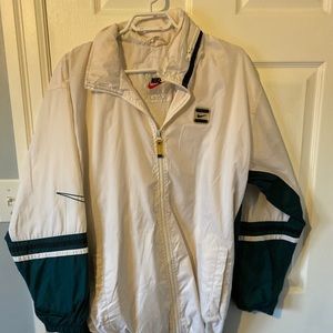 VINTAGE NIKE WINDBREAKER
